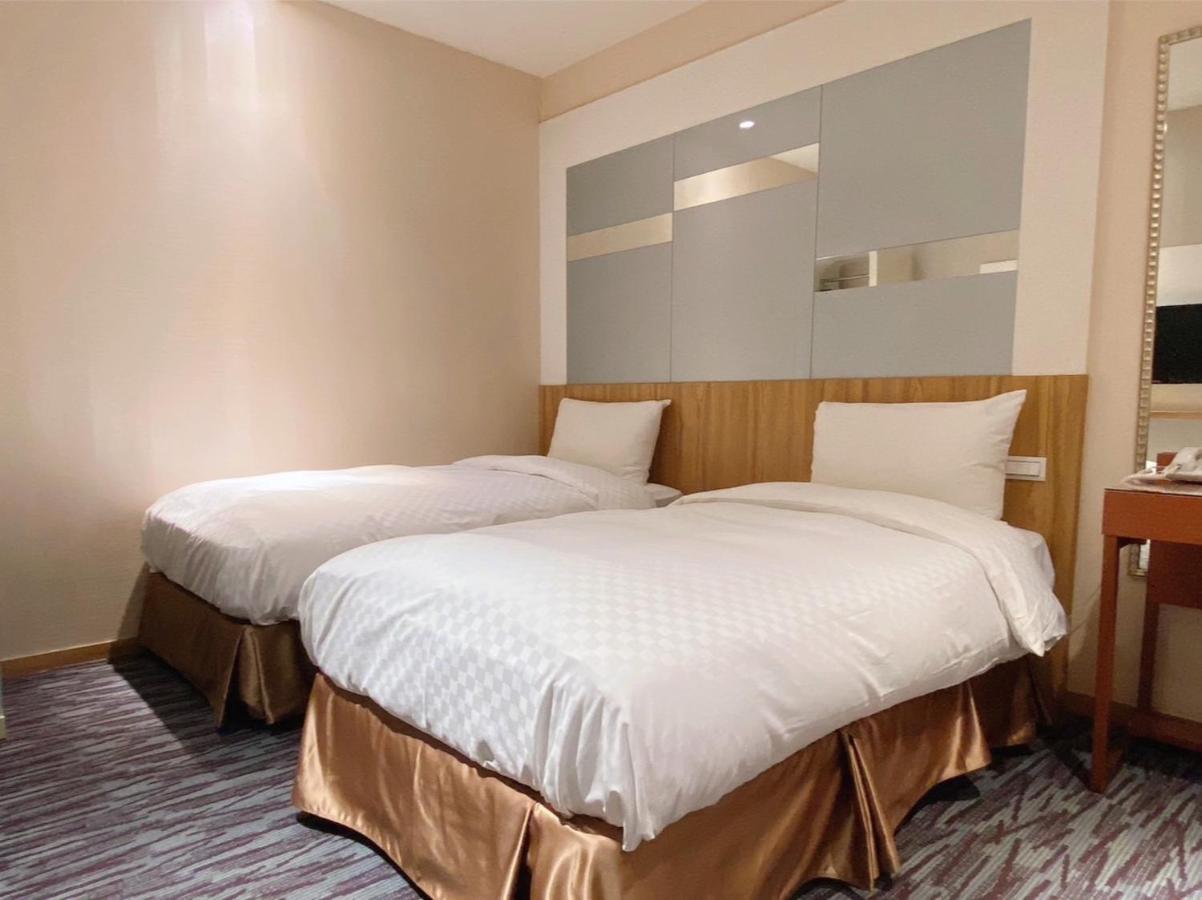 Muzik Hotel - Ximending Xining Branch Тайбэй Экстерьер фото