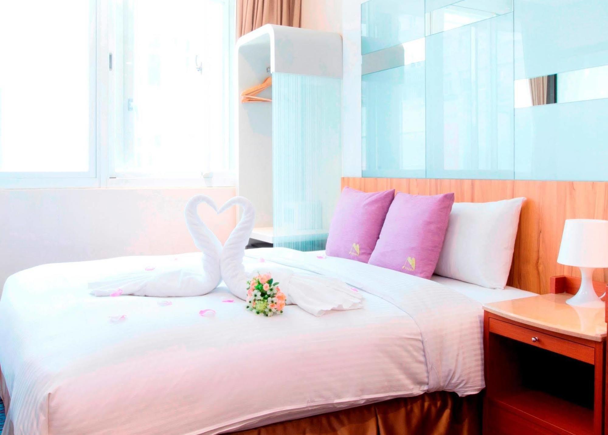 Muzik Hotel - Ximending Xining Branch Тайбэй Экстерьер фото